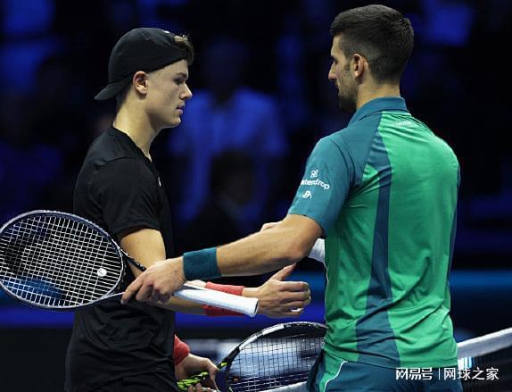 律上屡屡失 律上屡屡失